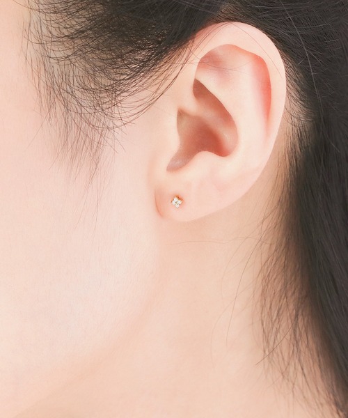 K10 イエローゴールド ダイヤモンド フラワーモチーフ ピアス