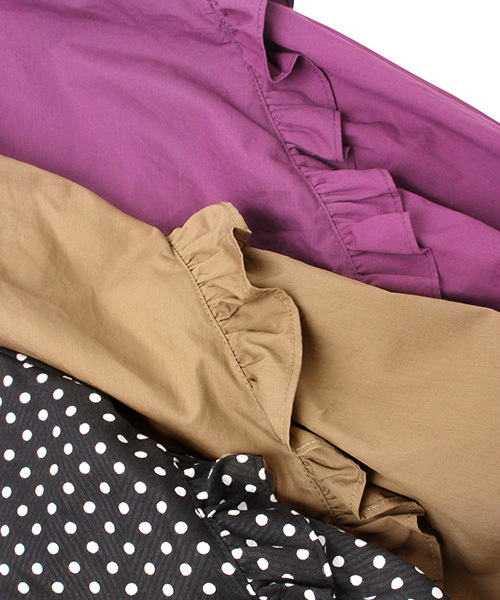 RANDA（ランダ）の「スタンドフリルブラウス（シャツ/ブラウス・レディース・ベージュ/パープル/ドット・FREE）」の9枚目の写真