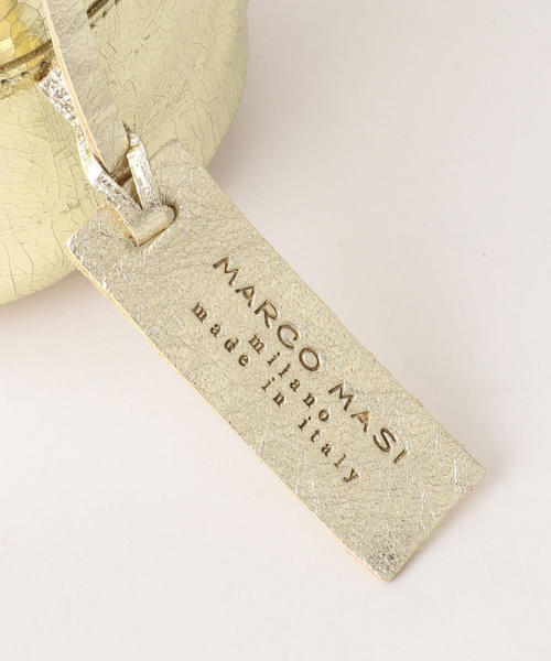 marco masi（マルコマージ）の「＜MARCO MASI＞メタリッククラッキングレザー ショルダーバッグ（ショルダーバッグ・レディース・シルバー/ゴールド・FREE）」の5枚目の写真