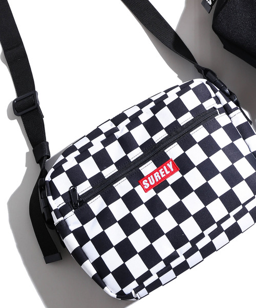 WEGO（ウィゴー）の「WEGO/カスタムベルト2WAYショルダーバッグ（ショルダーバッグ・レディース・ブラック/ベージュ/ピンク/その他1・FREE）」の4枚目の写真