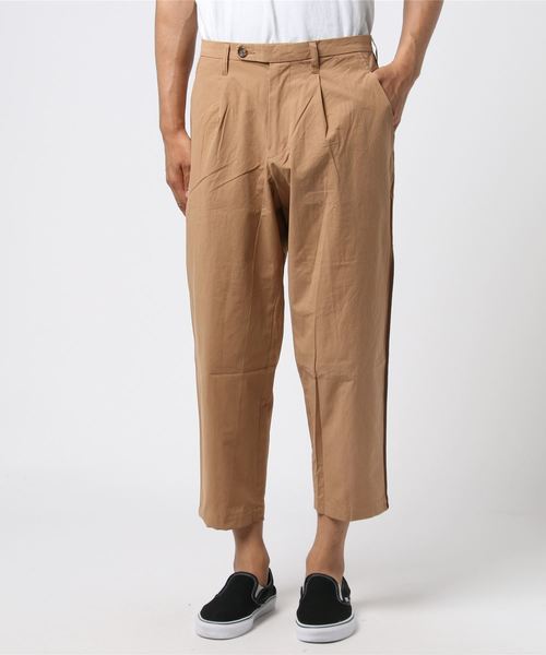 koe（コエ）の「×ワンタック側章パンツ×（その他パンツ・メンズ・ブラック/ベージュ/カーキ・S/M/L）」の3枚目の写真