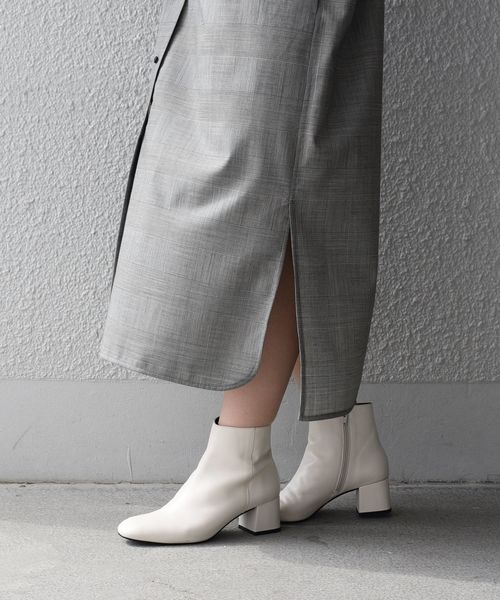 SHIPS（シップス）の「FLAMENQUITAS:ショートブーツ◇（ブーツ・レディース・ブラック/カーキ/ベージュ/オフホワイト/ゴールド・38/35/36/37）」の12枚目の写真