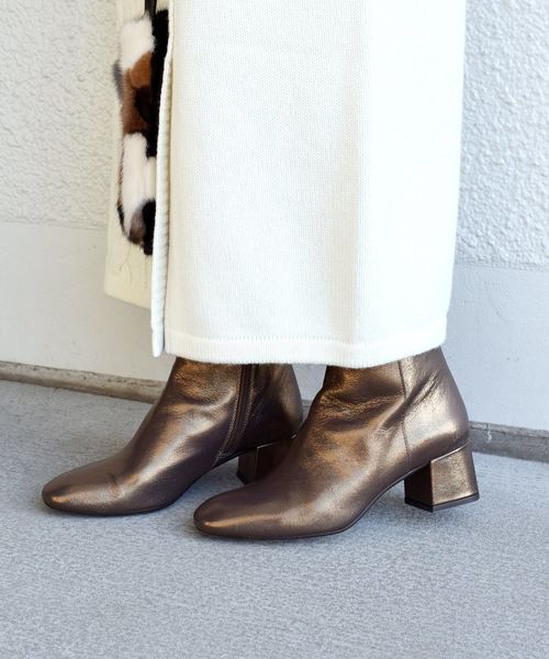 SHIPS（シップス）の「FLAMENQUITAS:ショートブーツ◇（ブーツ・レディース・ブラック/カーキ/ベージュ/オフホワイト/ゴールド・38/35/36/37）」の9枚目の写真