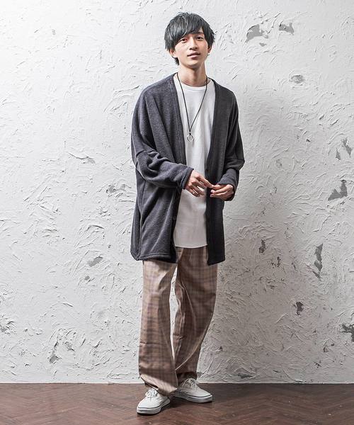 MinoriTY（マイノリティ）の「ビッグドルマンロングカーディガン オーバーサイズニット（カーディガン/ボレロ・メンズ・ブラック/ベージュ/マスタード/チャコール・FREE）」の10枚目の写真