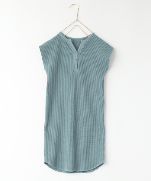 LOWRYS FARM（ローリーズファーム）の「２ＷＡＹワッフルワンピース　831249（ワンピース・キッズ・ブラック/ブルー/アイボリー・100/110/120）」の6枚目の写真