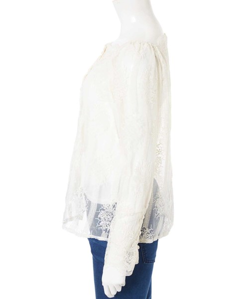 fifth(フィフス)の「スカラップ花柄刺繍ブラウスセット(シャツ/ブラウス・レディース・ブラック/ベージュ・MEDIUM)」の5枚目の写真