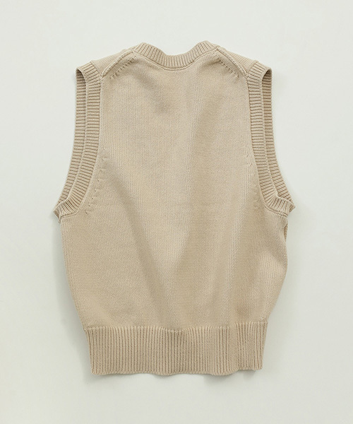 TODAYFUL(トゥデイフル)の「アウトシームニットベスト(ベスト・レディース・ホワイト/ベージュ・FREE)」の10枚目の写真