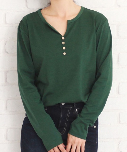 Amulet(アミュレット)の「胸ボタントップス(Tシャツ/カットソー・レディース・ホワイト/ネイビー/グリーン/キャメル・LARGE/X-LARGE/MEDIUM)」の3枚目の写真