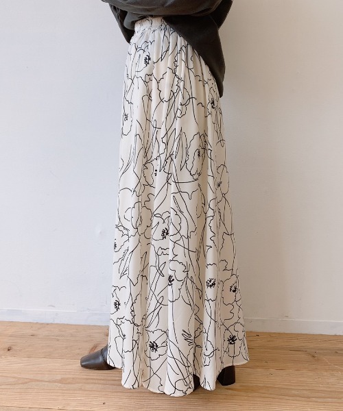 VANNIE U（ヴァニーユー）の「ニュアンスフラワースカート（スカート・レディース・アイボリー・FREE）」の17枚目の写真