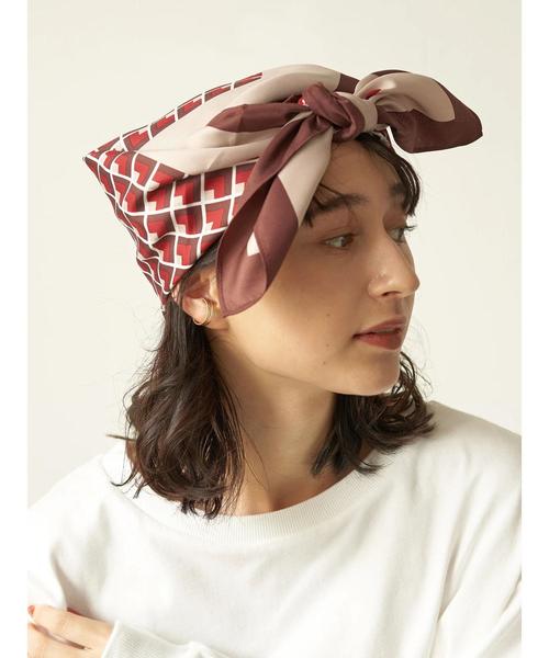 earth music&ecology（アースミュージックアンドエコロジー）の「幾何学柄スカーフ ＊（ストール/ショール・レディース・ベージュ/ブラウン・FREE）」の12枚目の写真