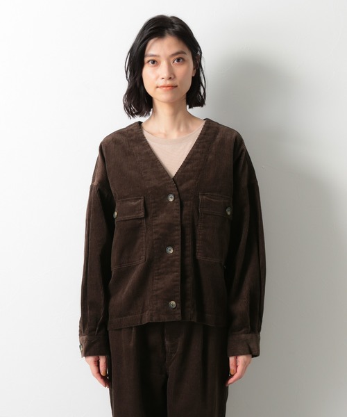 LAKOLE（ラコレ）の「コーデュロイショートカバーオール / LAKOLE（ノーカラージャケット・レディース・アイボリー/ダークブラウン/ライトグリーン・SMALL/MEDIUM）」の12枚目の写真