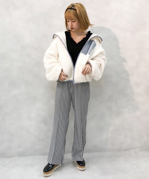 one after another NICE CLAUP（ワンアフターアナザーナイスクラップ）の「ボアブルゾン（ブルゾン・レディース・ミント/ベージュ/サックスブルー・FREE）」の12枚目の写真