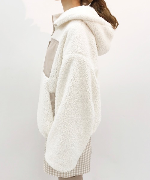 one after another NICE CLAUP（ワンアフターアナザーナイスクラップ）の「ボアブルゾン（ブルゾン・レディース・ミント/ベージュ/サックスブルー・FREE）」の5枚目の写真