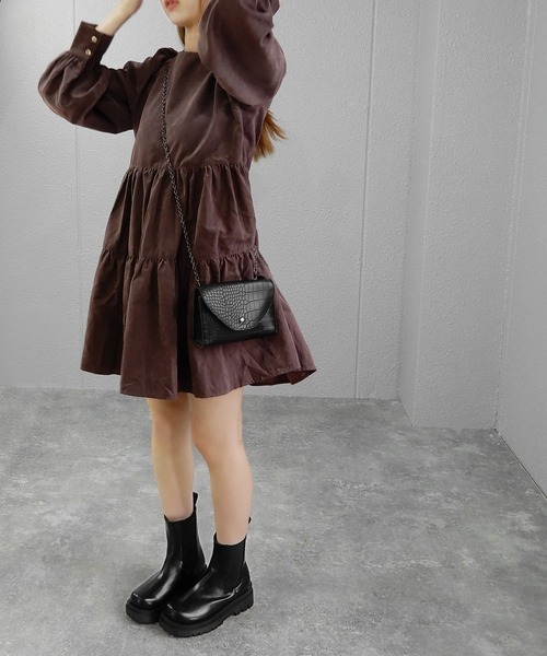 minia（ミニア）の「ラギットソールチェルシーブーツ/トラックソールサイドゴアミドルブーツ　◆（ブーツ・レディース・ブラック/アイボリー/ブラウン・23.5cm/24.5cm/23.0cm/24.0cm/25.0cm/L/LL/M/S）」の11枚目の写真