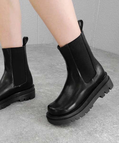 minia（ミニア）の「ラギットソールチェルシーブーツ/トラックソールサイドゴアミドルブーツ　◆（ブーツ・レディース・ブラック/アイボリー/ブラウン・23.5cm/24.5cm/23.0cm/24.0cm/25.0cm/L/LL/M/S）」の13枚目の写真