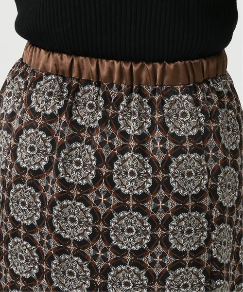 SLOBE IENA（スローブイエナ）の「ビンテージタイル柄ロングフレア  