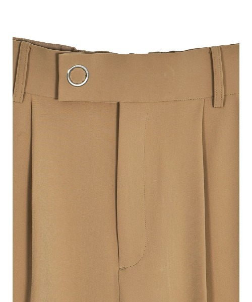 Ameri(アメリ)の「FLAP POCKET TAPERED PANTS(スラックス・レディース・ブラック/グリーン/ベージュ・SMALL/X-SMALL/MEDIUM)」の17枚目の写真