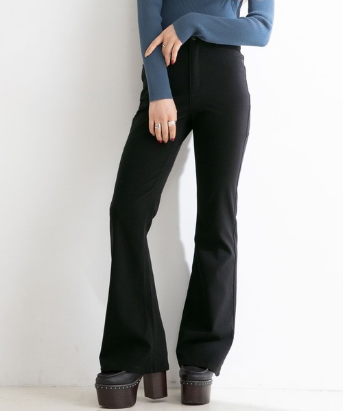 Newlyme(ニューリーミー)の「【選べる股下丈】超絶激ストレッチフレアーパンツ(その他パンツ・レディース・ブラック・MEDIUM/SHORT/TALL)」の3枚目の写真