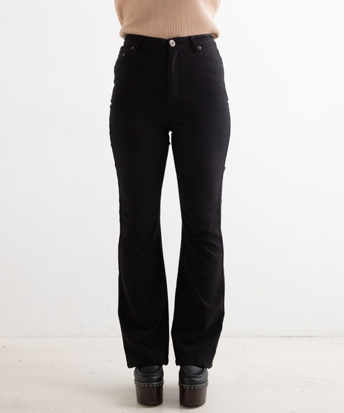 Newlyme(ニューリーミー)の「【選べる股下丈】超絶激ストレッチフレアーパンツ(その他パンツ・レディース・ブラック・MEDIUM/SHORT/TALL)」の6枚目の写真