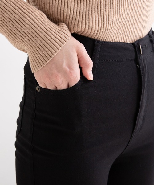 Newlyme(ニューリーミー)の「【選べる股下丈】超絶激ストレッチフレアーパンツ(その他パンツ・レディース・ブラック・MEDIUM/SHORT/TALL)」の10枚目の写真