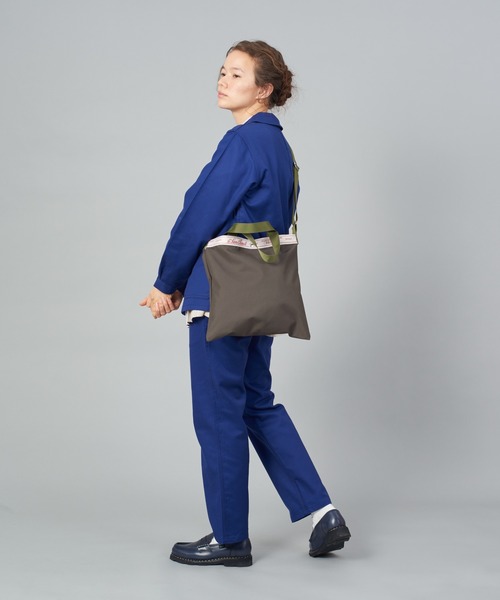 Le Sans Pareil（ル サン パレイユ）の「【 Le Sans Pareil / ルサンパレイユ 】 2way BAG（ショルダーバッグ・レディース・ネイビー/ブラック/カーキ・FREE）」の22枚目の写真