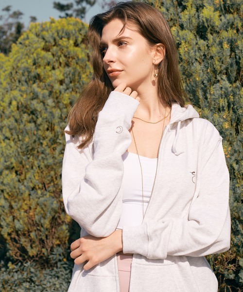 esutoreja（エストレジャ）の「ZOZO限定オリジナルジップパーカー（その他アウター・レディース・オートミール・FREE）」の5枚目の写真