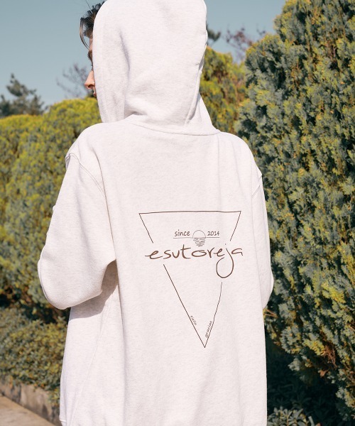 esutoreja（エストレジャ）の「ZOZO限定オリジナルジップパーカー（その他アウター・レディース・オートミール・FREE）」の8枚目の写真