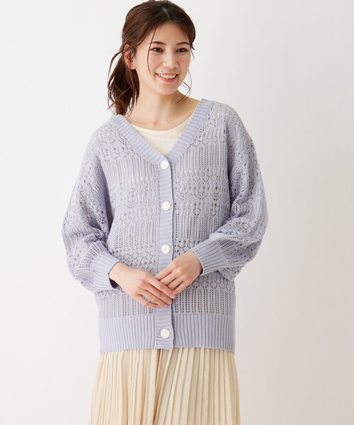 SHOO・LA・RUE(シューラルー)の「◆透かし柄Vネックニットカーディガン(カーディガン/ボレロ・レディース・パープル/イエロー/ライトベージュ/ホワイト系・00)」の3枚目の写真