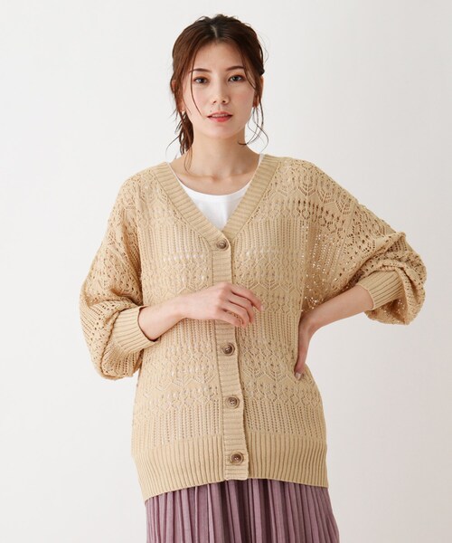 SHOO・LA・RUE(シューラルー)の「◆透かし柄Vネックニットカーディガン(カーディガン/ボレロ・レディース・パープル/イエロー/ライトベージュ/ホワイト系・00)」の1枚目の写真