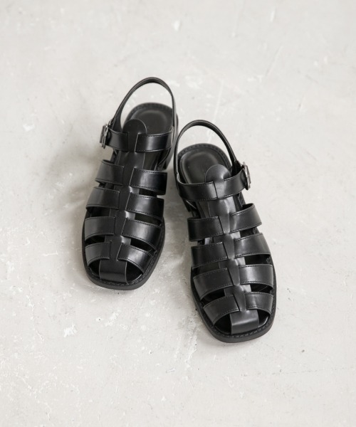 LOWRYS FARM(ローリーズファーム)の「グルカサンダル 948013(サンダル・レディース・オフホワイト/ブラック・MEDIUM/LARGE)」の16枚目の写真