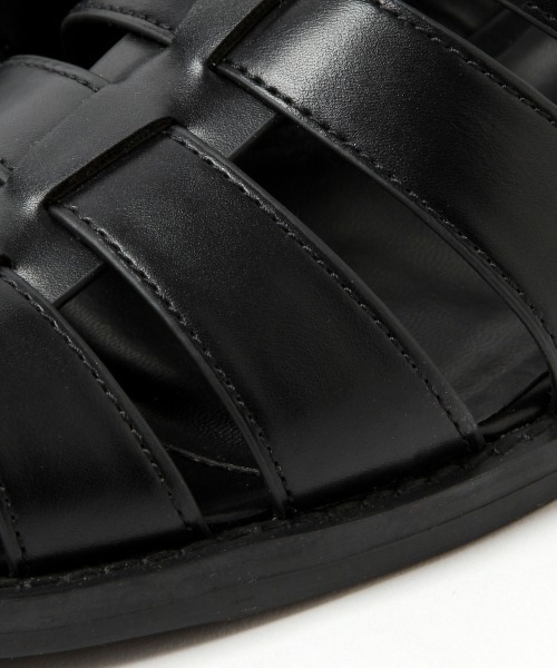 LOWRYS FARM(ローリーズファーム)の「グルカサンダル 948013(サンダル・レディース・オフホワイト/ブラック・MEDIUM/LARGE)」の15枚目の写真