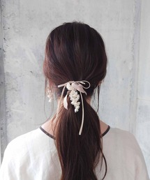 m.soeur（エムスール）の「スズランの揺れポニーフック＊（その他ヘアアクセサリー）」