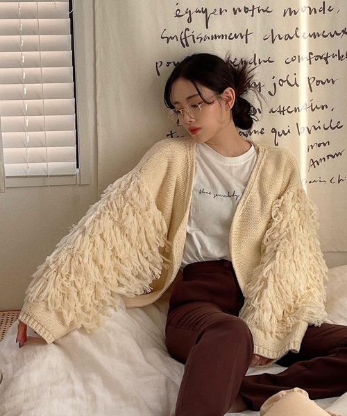 etade(エタード)の「【etade】loop fringe knit cardigan etdwz21a001(ニット/セーター・レディース・アイボリー・FREE)」の4枚目の写真