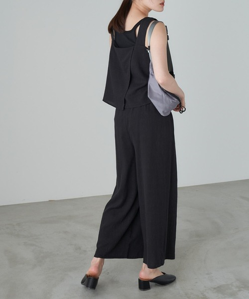 Chaco closet（チャコ クローゼット）の「スクエアネックトップス×リラックスワイドパンツ セットアップ（セットアップ・レディース・ネイビー/ライトピンク/イエロー系その他/ブラック/ベージュ・FREE）」の7枚目の写真