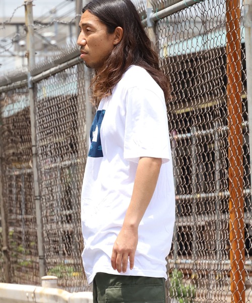 THE NORTH FACE（ザノースフェイス）の「日本未発売 THE NORTH FACE/ザ・ノースフェイス Men's S/S Boxed In Tee Tシャツ 半袖Tシャツ ロゴTシャツ（Tシャツ/カットソー・メンズ・ホワイト/ブラック/ホワイト系その他・S/M/L/XL）」の4枚目の写真