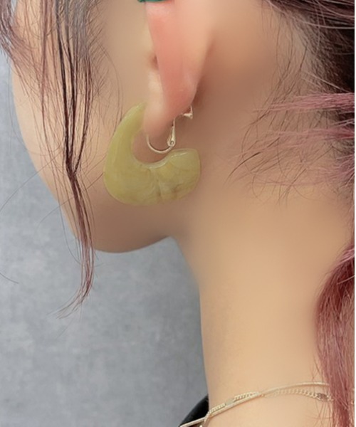 apres jour mignon(アプレジュールミニョン)の「【apresjour mignon×ARIAZ】アクリルカラーイヤリング(イヤリング・レディース・アイボリー/ライトブラウン/ライトグレー/マスタード/その他・ONESIZE)」の5枚目の写真