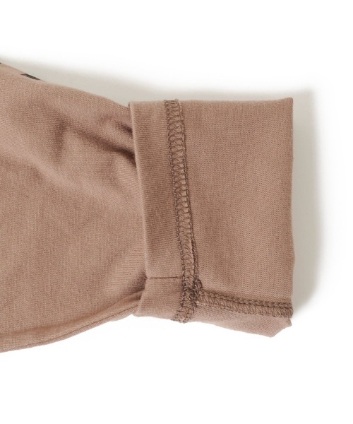 GLAZOS（グラソス）の「天竺・ドロップショルダー袖ロゴフォトプリント長袖Tシャツ（Tシャツ/カットソー・キッズ・ライム/チャコールグレー/ブラウン・140cm/160cm/130cm/150cm/170cm）」の12枚目の写真