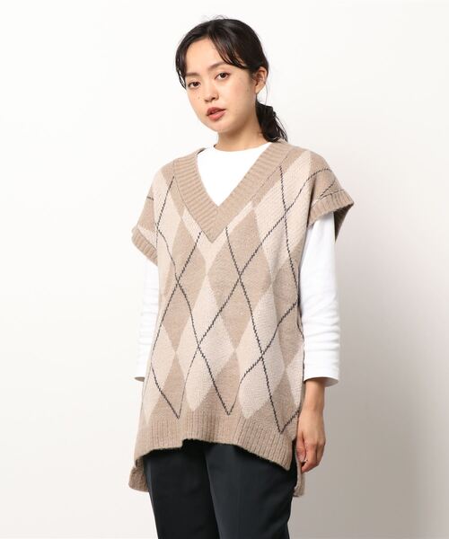 BELLUNA PLUS(ベルーナ)の「アーガイル柄ジャカードニットベスト(ベスト・レディース・グレー/アイボリー/モカ・MEDIUM/LARGE/X-LARGE)」の14枚目の写真
