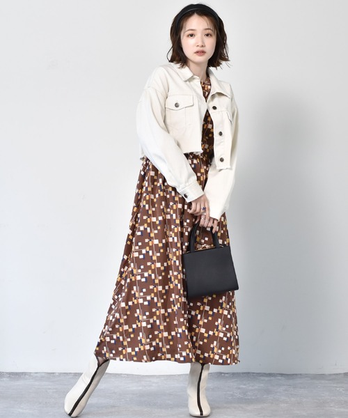 RETRO GIRL（レトロガール）の「ダメージショートGジャン（デニムジャケット・レディース・ブラック/レッド/オフホワイト/ケミカルウォッシュ・FREE）」の5枚目の写真