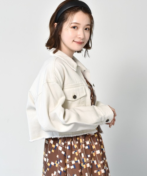 RETRO GIRL（レトロガール）の「ダメージショートGジャン（デニムジャケット・レディース・ブラック/レッド/オフホワイト/ケミカルウォッシュ・FREE）」の6枚目の写真