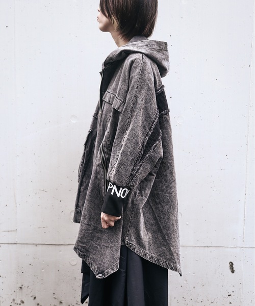 rovtski（ロフトスキー）の「ビッグシルエット デニムアシメフードブルゾン（ブルゾン・レディース・ブラック・FREE）」の12枚目の写真