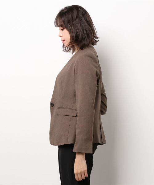 Alexander Julian（アレキサンダージュリアン）の「アレキサンダージュリアンレディース/ALEXANDER JULIAN：Women ガンクラブチェック セットアップ カラーレスジャケット（セットアップパンツ・スカートございます）（スーツジャケット・レディース・ブラウン・MEDIUM/LARGE）」の4枚目の写真