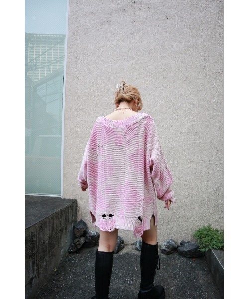 FIG&VIPER（フィグアンドバイパー）の「タイダイダメージBIGニット（ニット/セーター・レディース・ピンク/カーキ/アイボリー・FREE）」の9枚目の写真