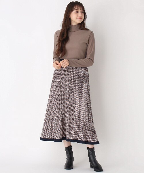 ITS'DEMO（イッツデモ）の「◆テレコメロウハイネックプルオーバー（Tシャツ/カットソー・レディース・こしょう色系6/ブラウン系その他/アイボリー/ブラック・38/40）」の6枚目の写真