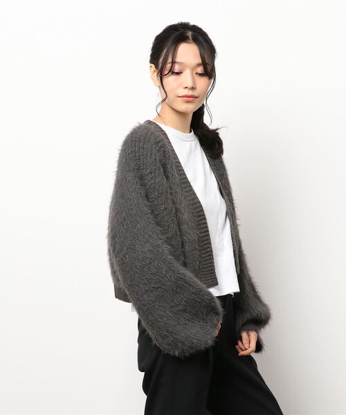 Q（キュー）の「ショートシャギーカーディガン（カーディガン/ボレロ・レディース・チャコールグレー・MEDIUM）」の4枚目の写真