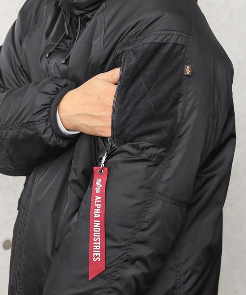 Alpha Industries(アルファインダストリーズ)の「ALPHA アルファ TA1565 THERMOLITE COLD PARKA(サーモライト コールド パーカ)(ダウンジャケット/コート・メンズ・ブラック・XL/L/M)」の4枚目の写真