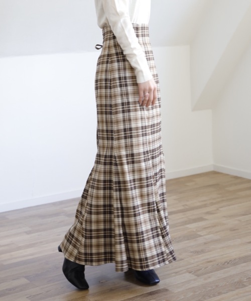 UNFIELD（アンフィールド）の「【UNFIELD チェックバックレースアップスカート】（スカート・レディース・ベージュ/ブラウン・FREE）」の8枚目の写真