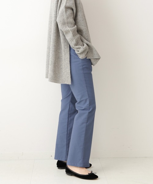 IENA（イエナ）の「モールスキン セミフレアパンツ（その他パンツ・レディース・ネイビー/サックスブルー/アイボリー・40/38/36/34）」の18枚目の写真