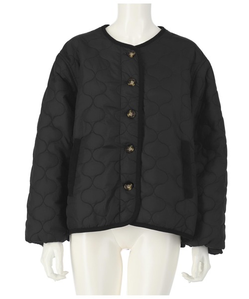 ANAP（アナップ）の「BACKプリントキルティング中綿ジャケット（ノーカラージャケット・レディース・ブラック/カーキ・FREE）」の8枚目の写真