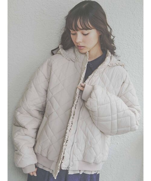 merry jenny（メリージェニー）の「ナイロンフリルキルティングジャケット（ナイロンジャケット・レディース・アイボリー/ライトブルー/ブラック・FREE）」の5枚目の写真